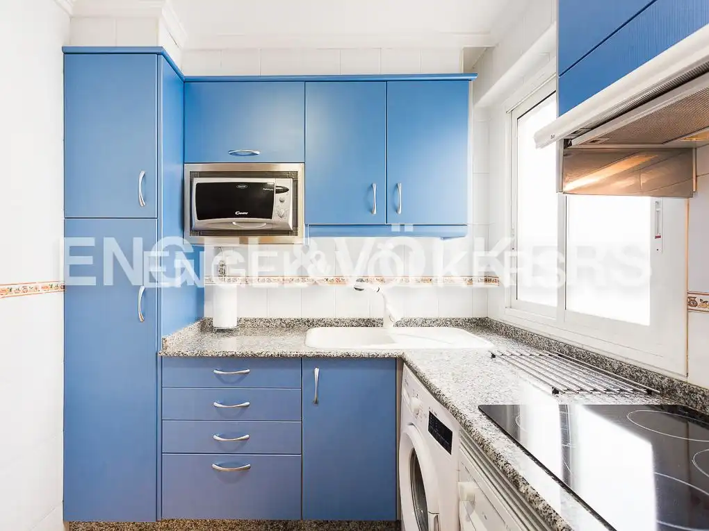 Kitchen of Flat for rent in Valencia  with Air Conditioner, Heating and Furnished