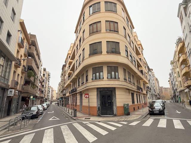 Local comercial en Venta en Calle BOLONIA en Paseo Sagasta