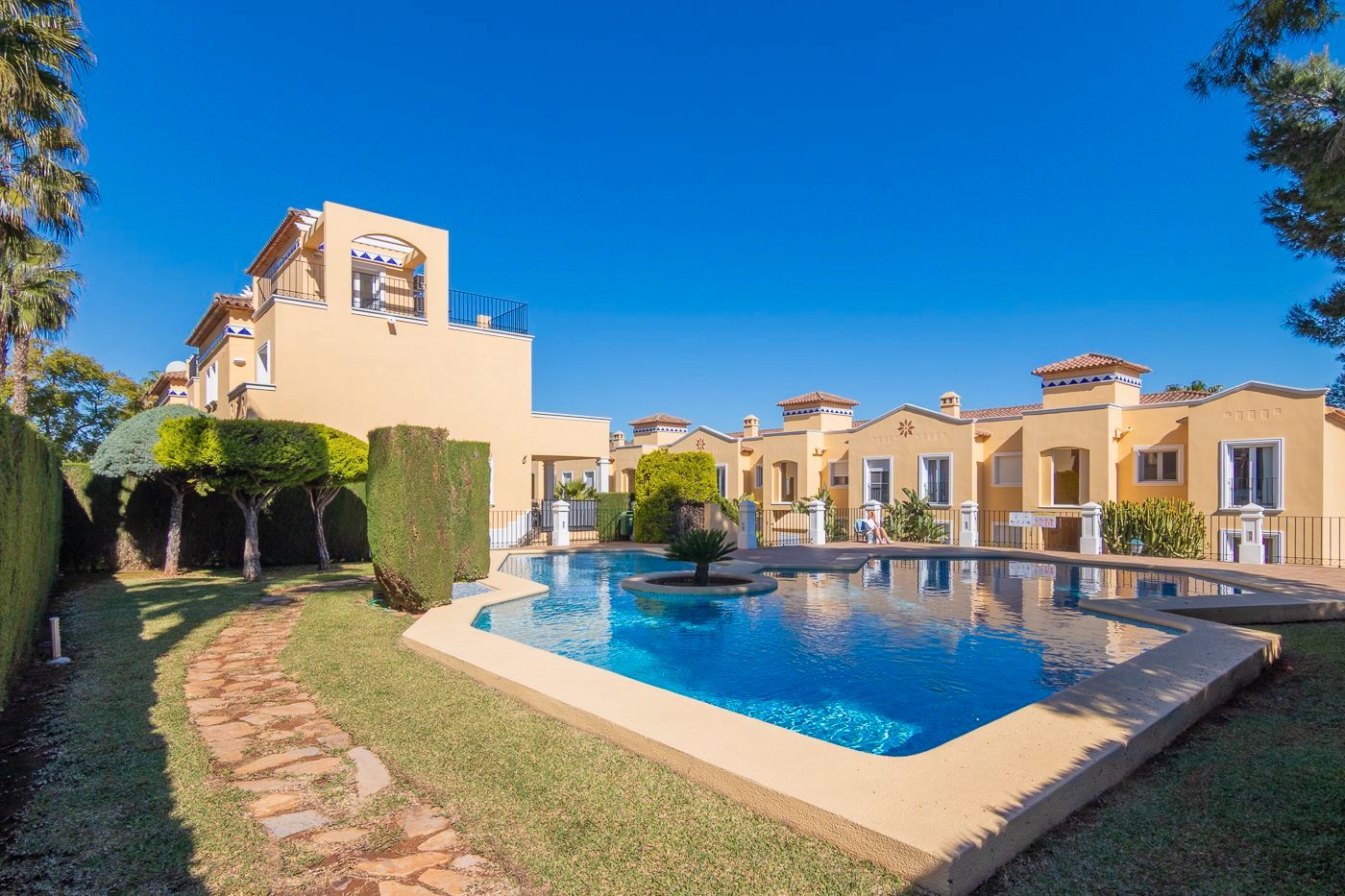 Außenansicht von Wohnungen zum Verkauf in Pedreguer mit Klimaanlage, Heizung und Terrasse