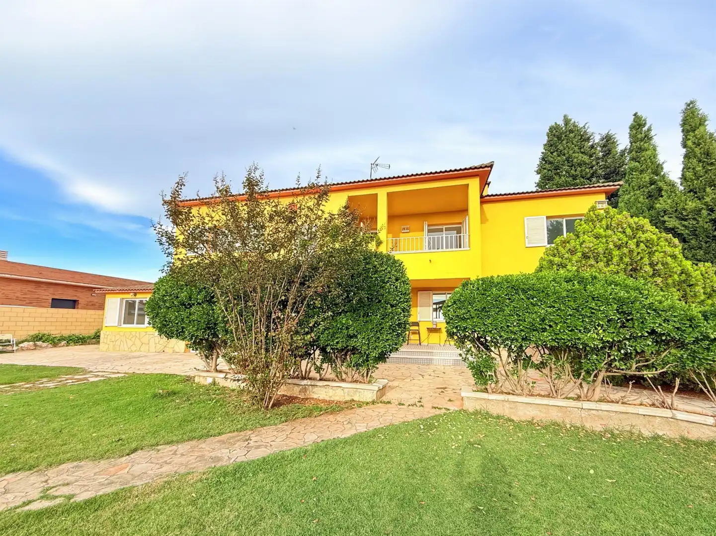 Vista exterior de Casa o xalet en venda en Piera amb Calefacció, Terrassa i Piscina