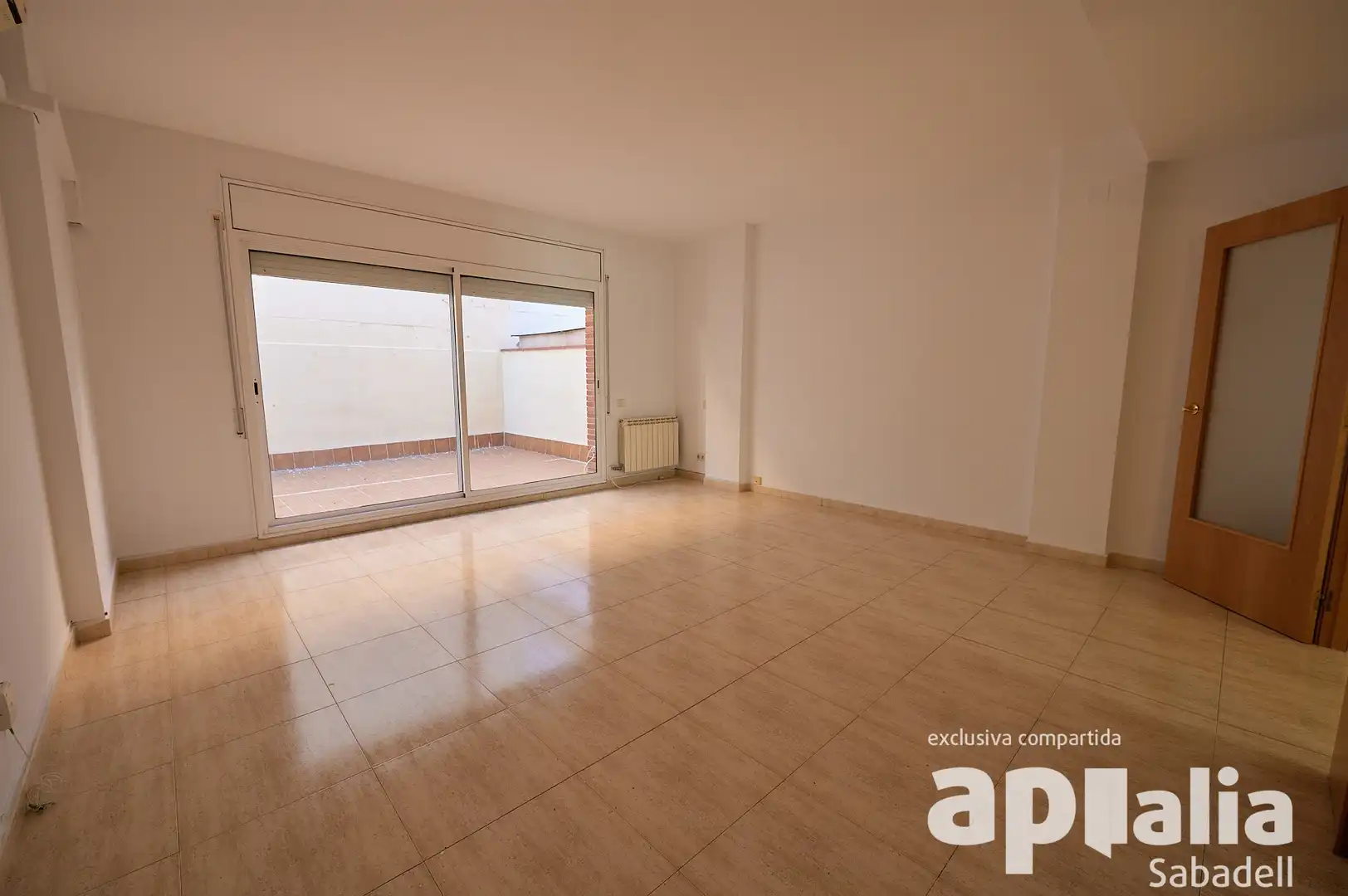 Sala de estar de Casa adosada en venta en Sentmenat con Aire acondicionado, Calefacción y Terraza