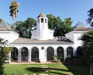 Exterior view of House or chalet for sale in Mairena del Aljarafe  with Air Conditioner, Heating and Private garden