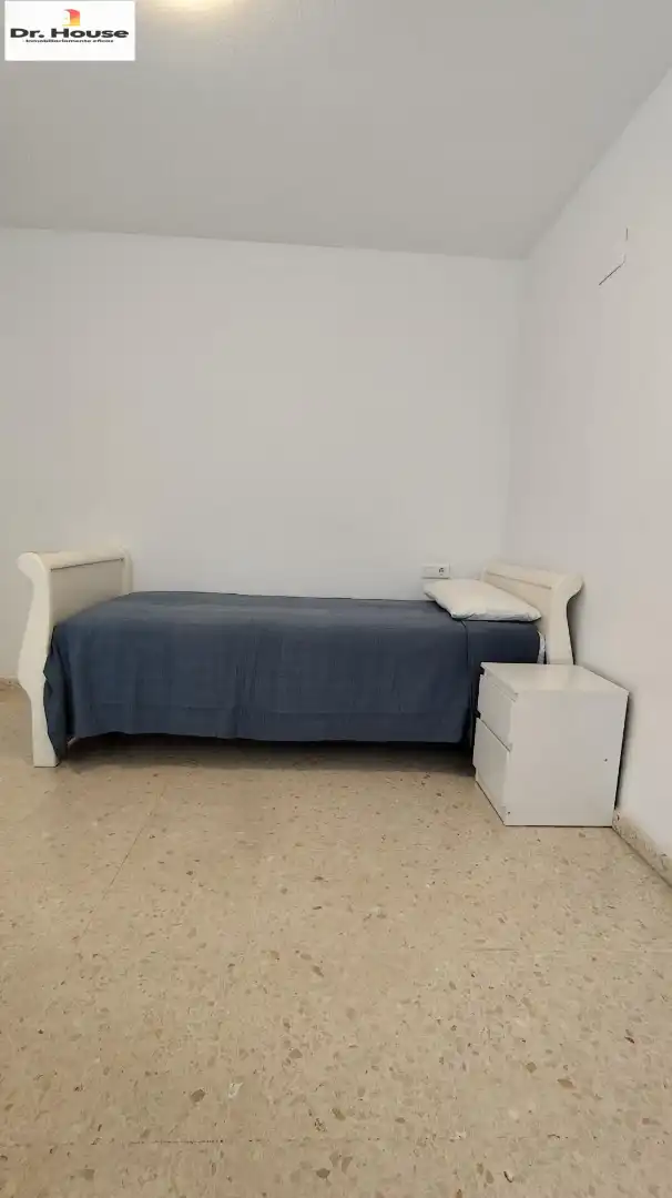 Schlafzimmer von Wohnung zur Miete in Málaga mit Terrasse, Möbliert und Ofen