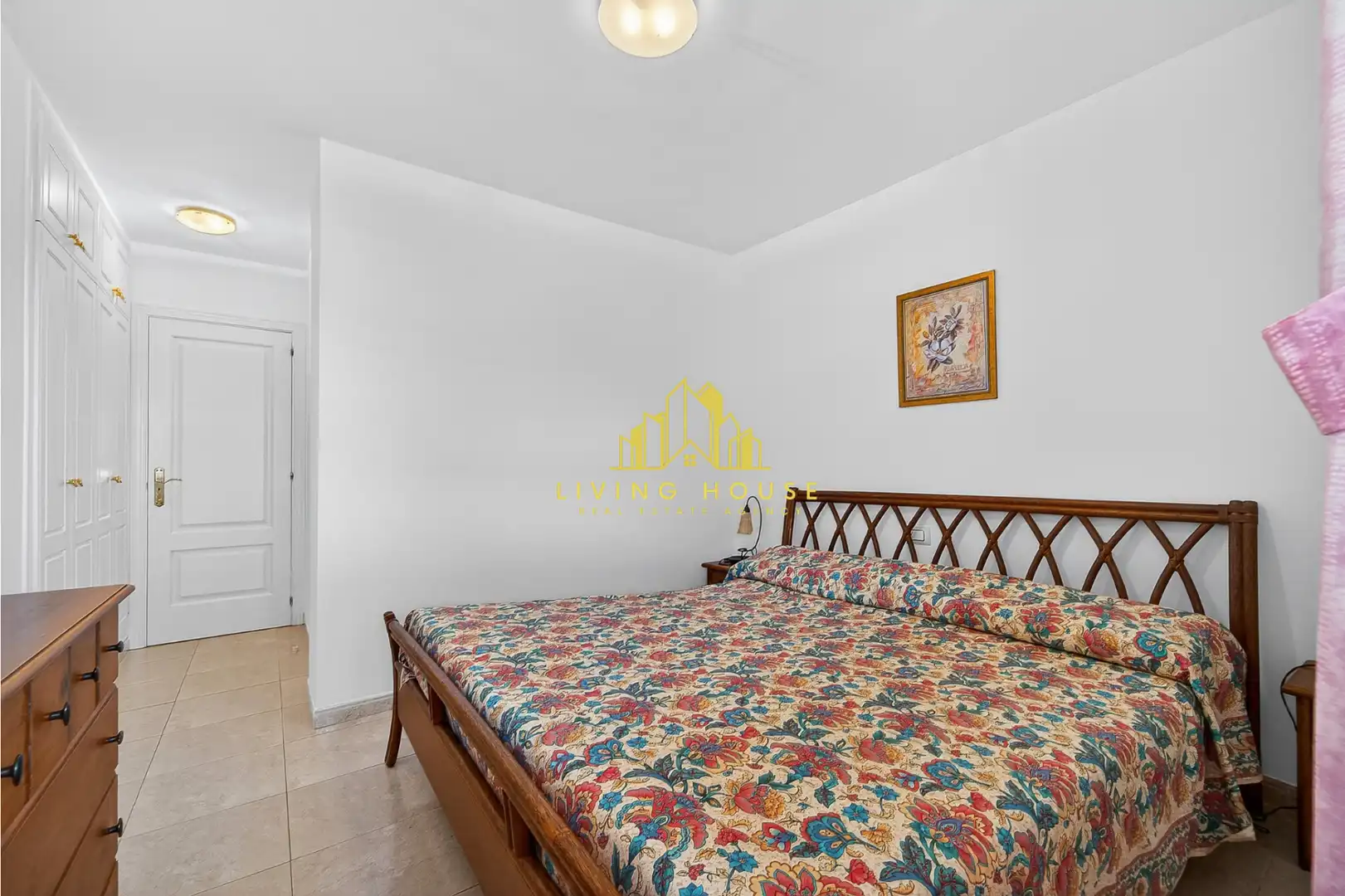 Schlafzimmer von Dachboden zum Verkauf in San Miguel de Abona mit Terrasse, Möbliert und Ofen