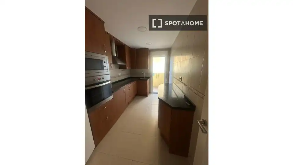 Kitchen of Apartments for share in Dénia  with Air Conditioner, Terrace and Furnished