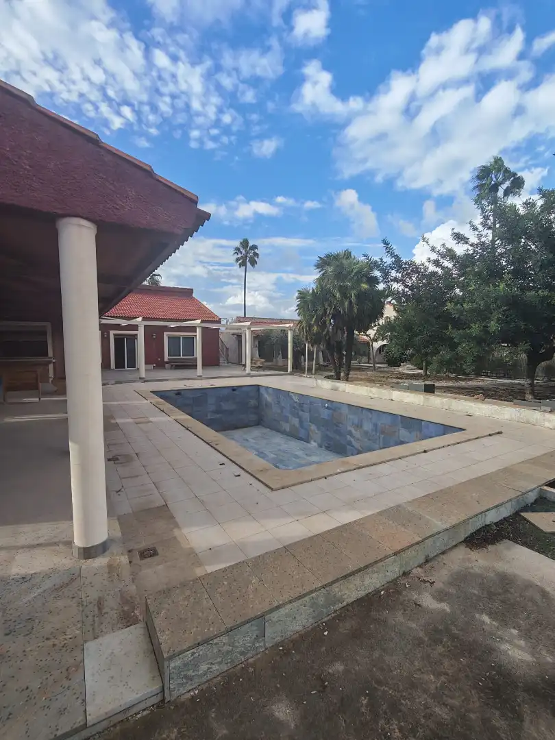 Piscina de Casa o xalet en venda en Murcia amb Aire condicionat, Jardí privat i Terrassa