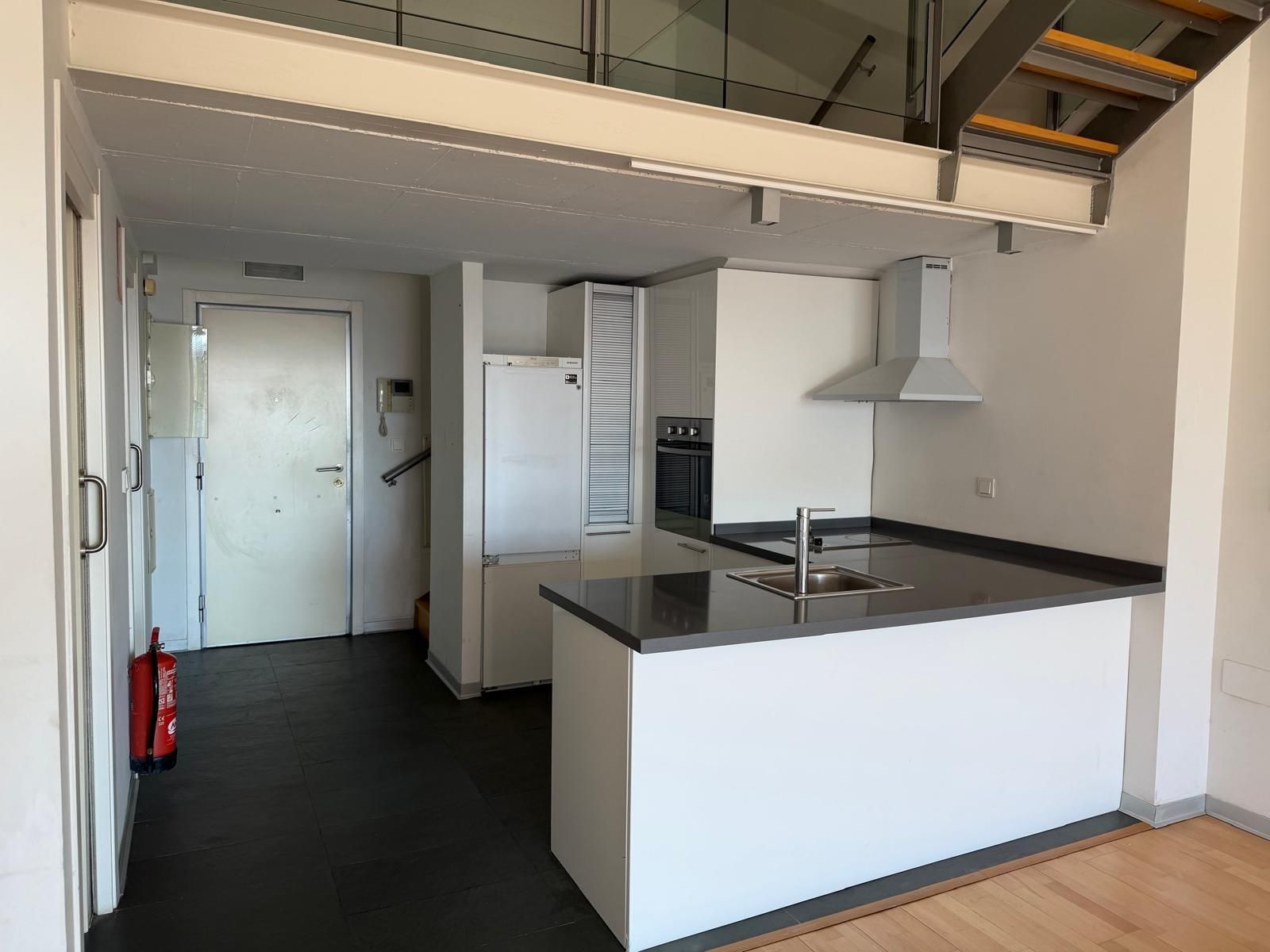 Loft de lloguer a Calle de la Cruz Roja, Vara de Quart