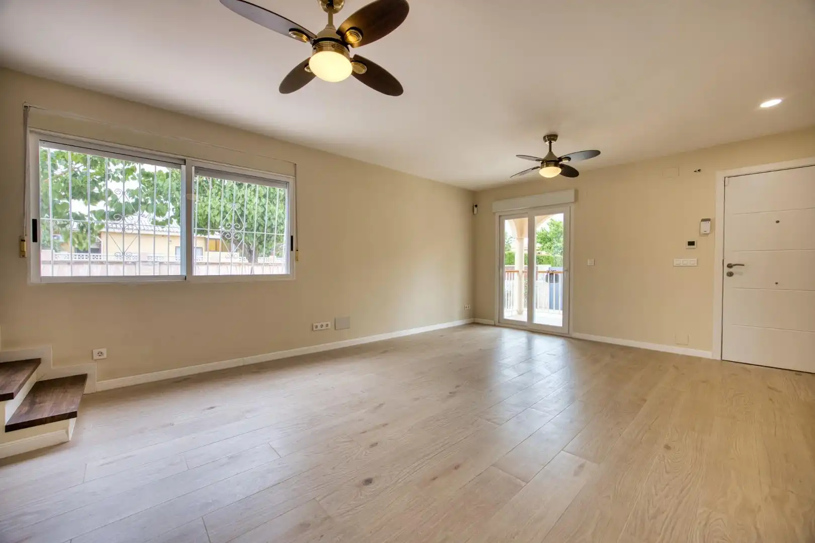 Sala de estar de Casa o chalet en venta en Mutxamel con Aire acondicionado, Calefacción y Jardín privado