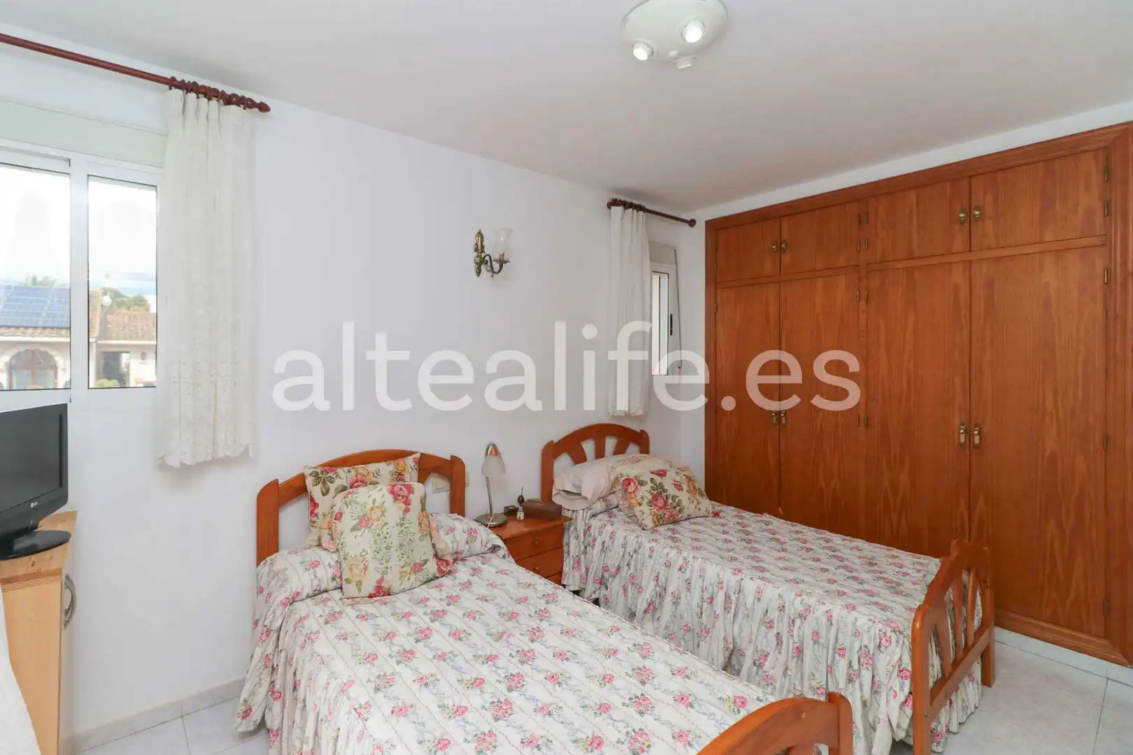 Bedroom of Houses for sale in L'Alfàs del Pi  with Air Conditioner, Private garden and Terrace