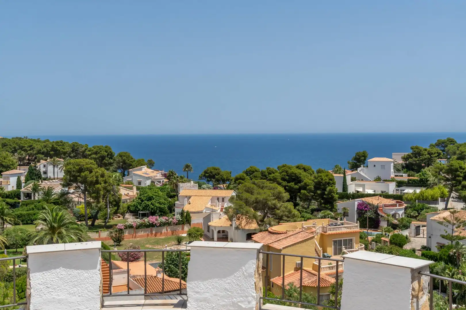 Vista exterior de Casa o xalet en venda en Jávea / Xàbia amb Aire condicionat, Calefacció i Jardí privat