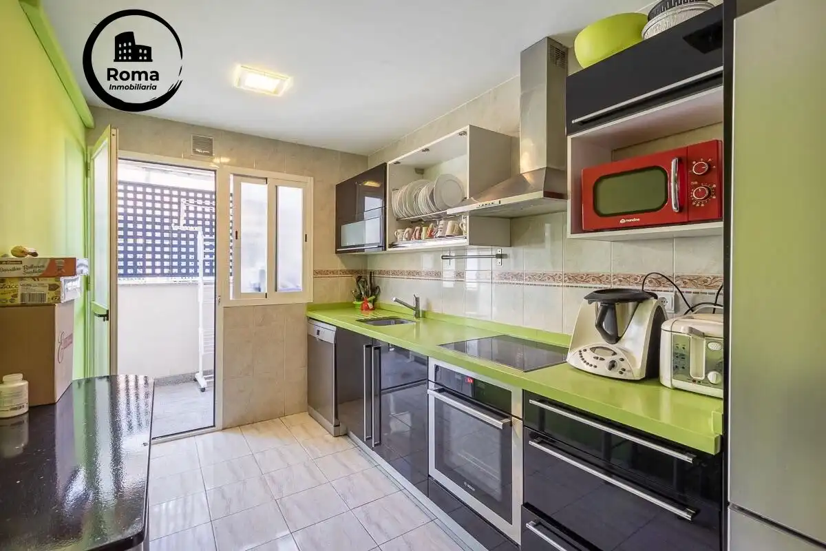 Cocina de Piso en venta en Las Gabias con Aire acondicionado, Balcón y Piscina comunitaria