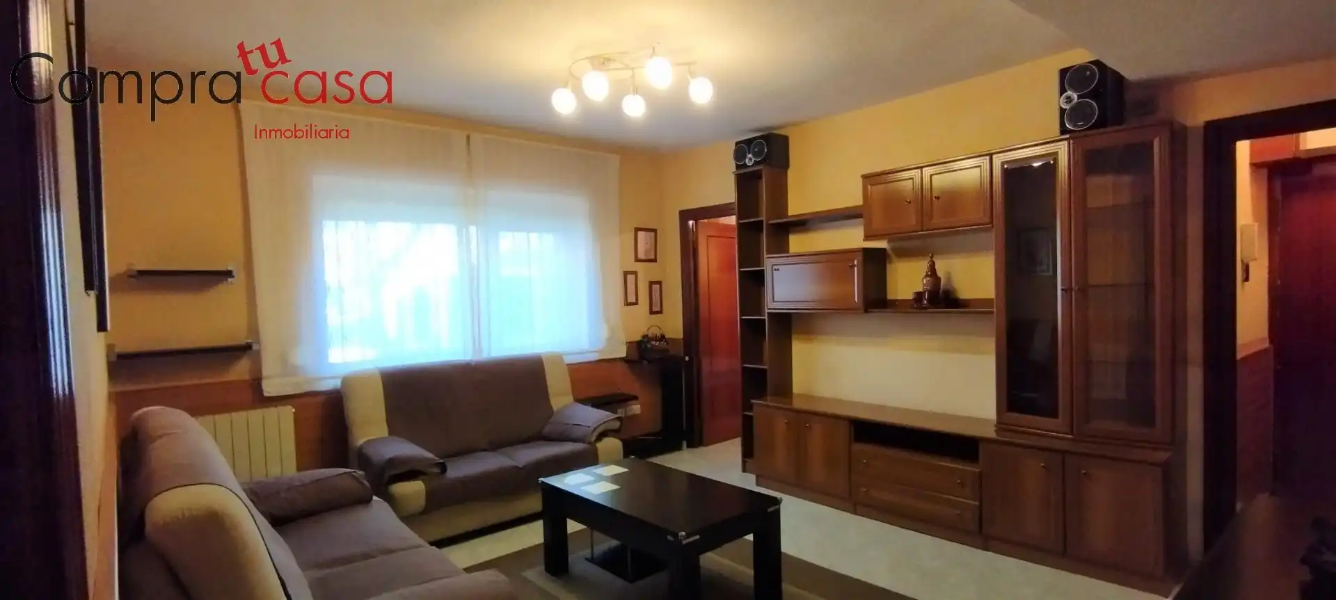 Sala de estar de Piso en venta en Segovia con Calefacción, Trastero y Amueblado