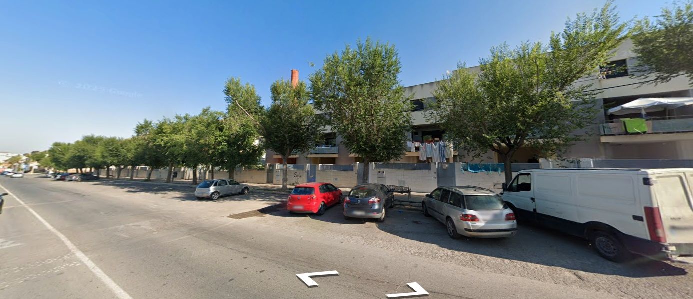 Aparcament de Casa adosada en venda en Villena amb Terrassa, Moblat i Balcó