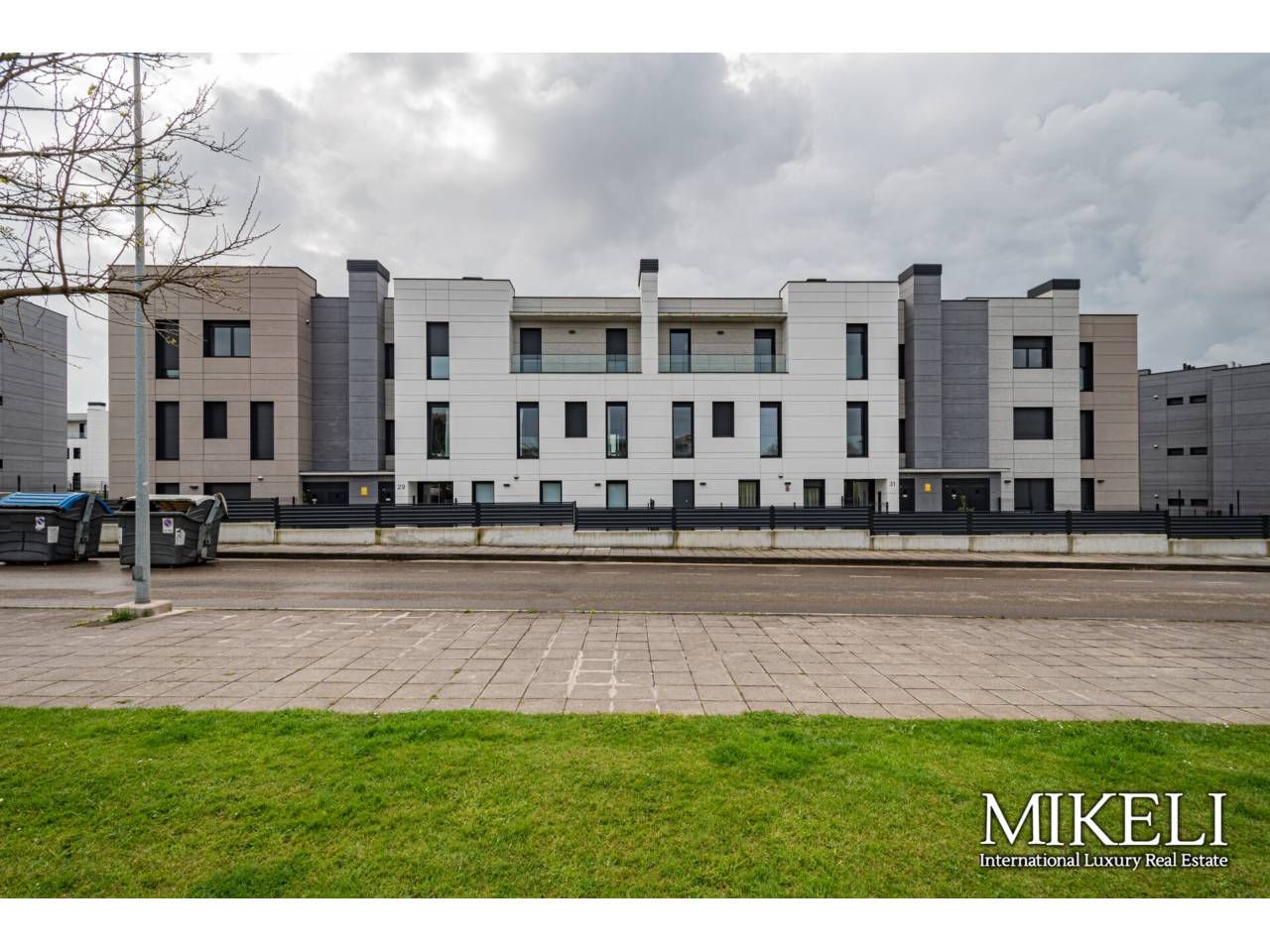 Exterior view of Flat to rent in Santander  with Heating, Terrace and Storage room