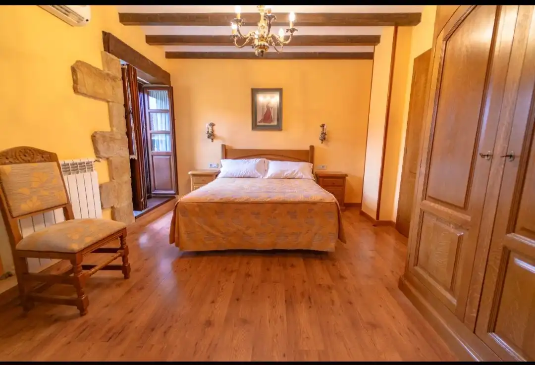 Schlafzimmer von Country house zum Verkauf in Santiurde de Toranzo