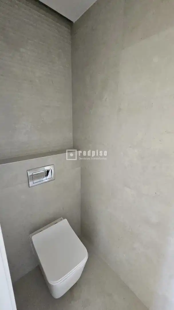 Baño de Ático en venta en Madrid con Aire acondicionado, Calefacción y Parquet