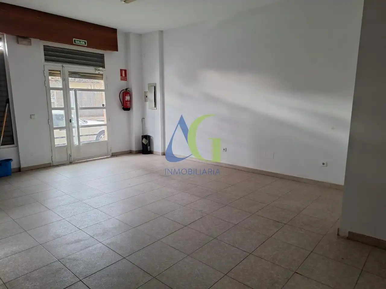 Local comercial en venda a calle las fuentes -, imagen 5