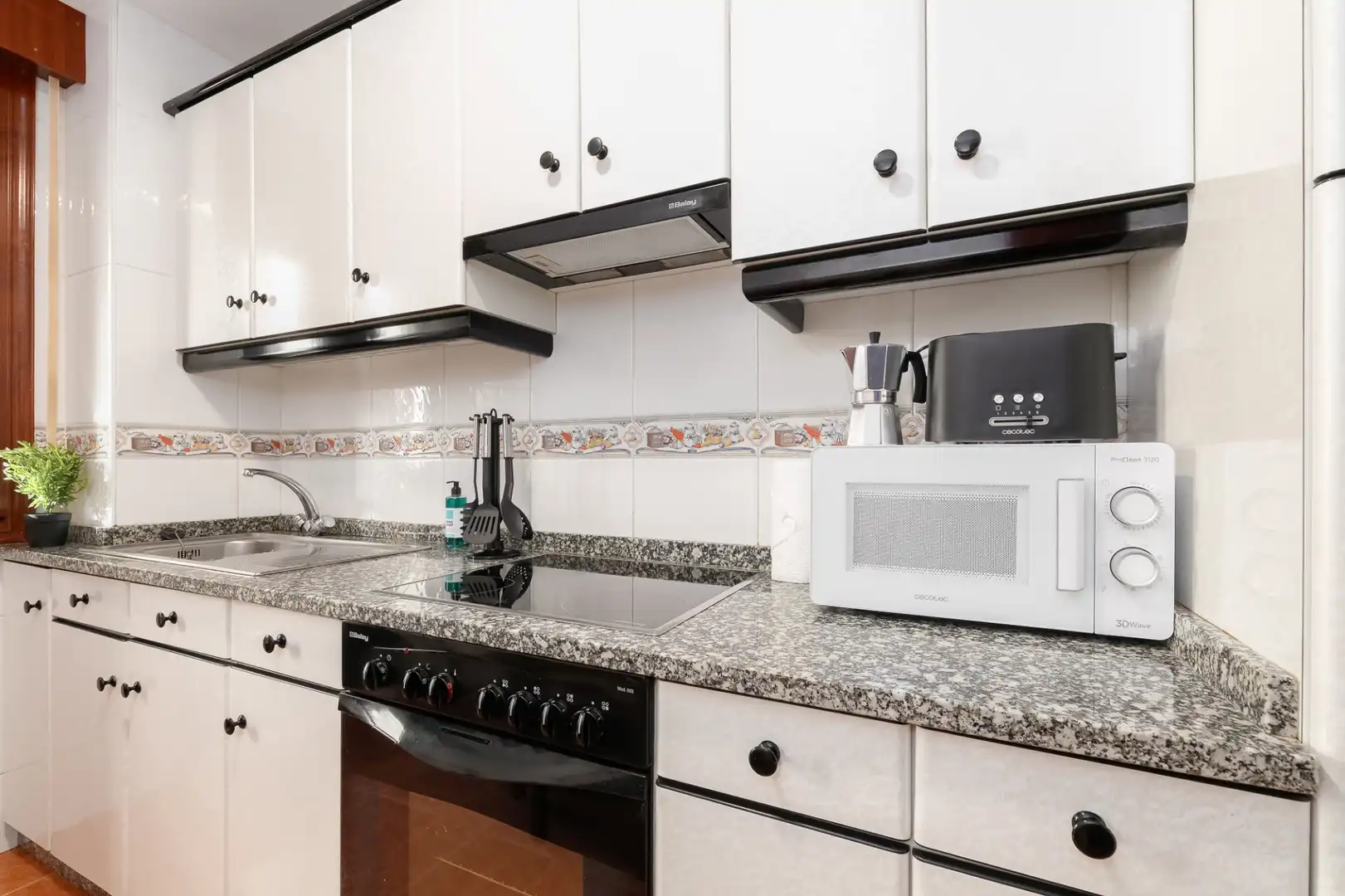 Cocina de Apartamento de alquiler en Cangas  con Calefacción, Parquet y Amueblado