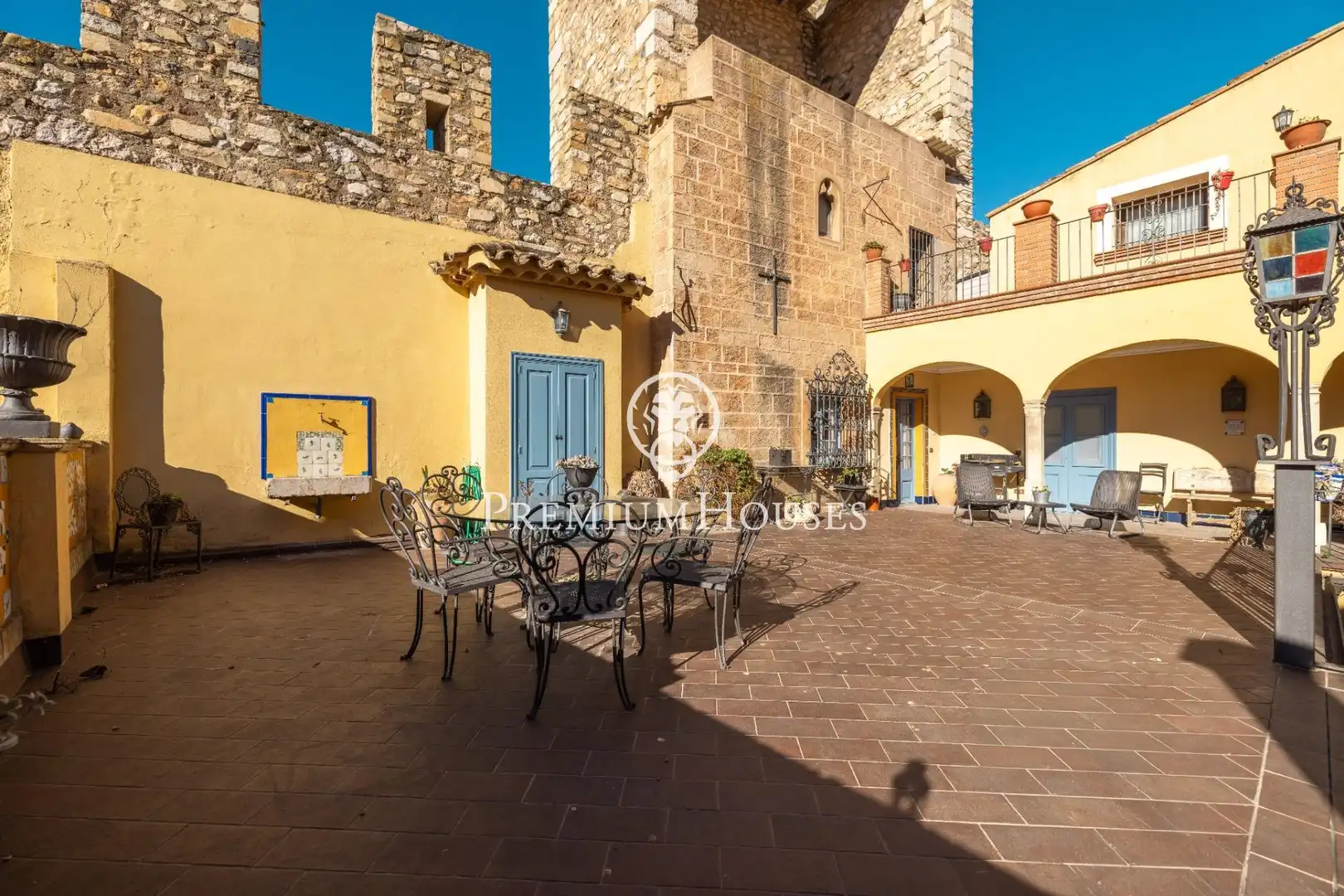 Houses for sale in Montblanc, Tarragona