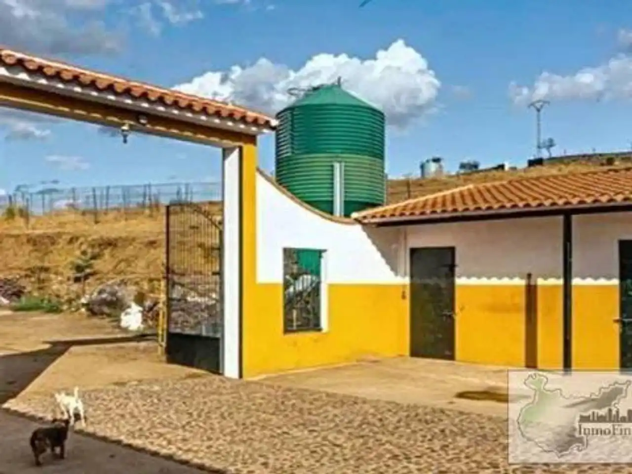 Vista exterior de Finca rústica en venta en Higuera de Vargas con Aire acondicionado, Jardín privado y Terraza