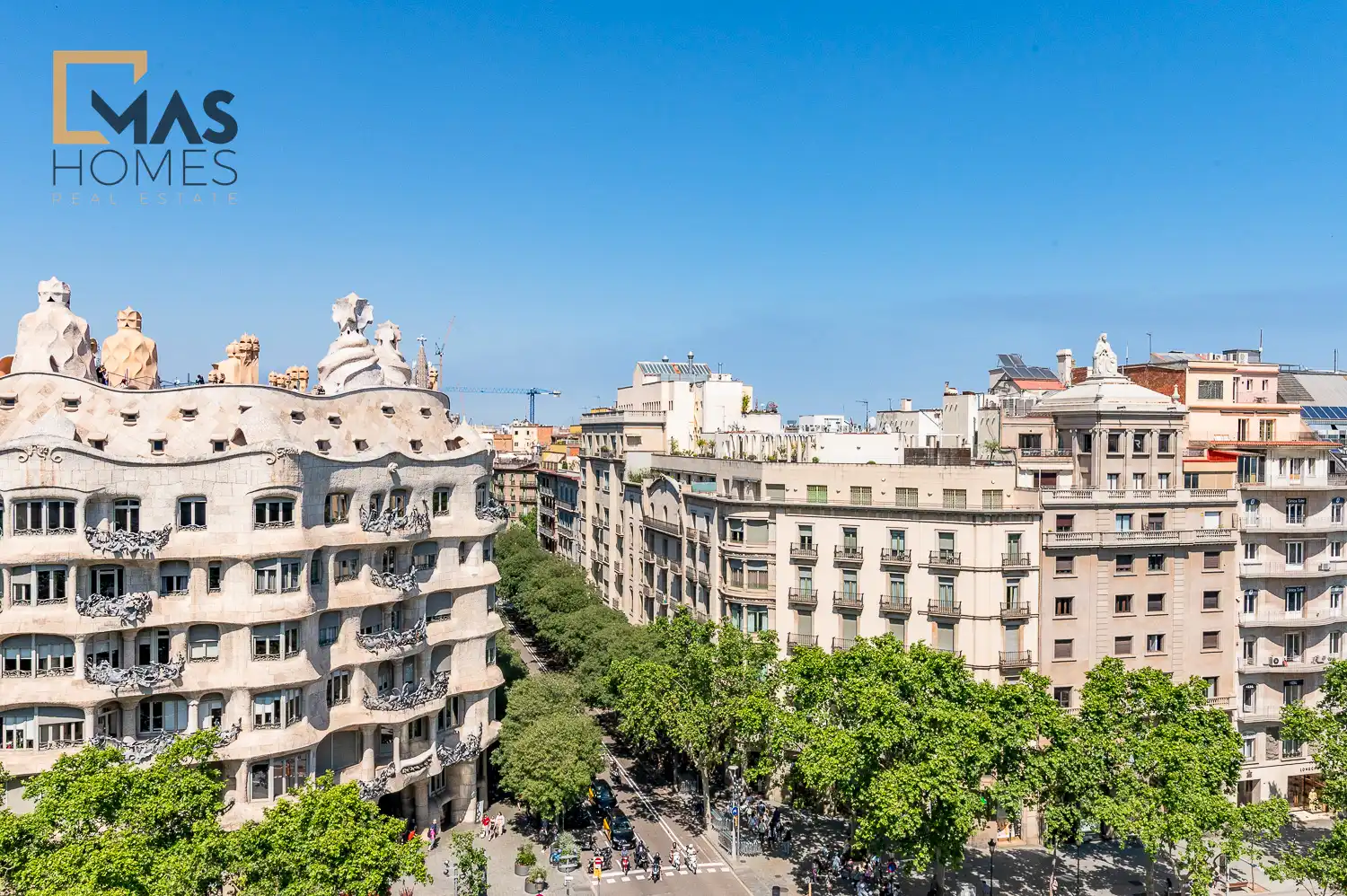 Exterior view of Flat for sale in Barcelona  with Air Conditioner, Heating and Oven