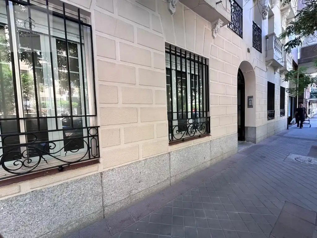Vista exterior de Piso en venta en Madrid con Terraza