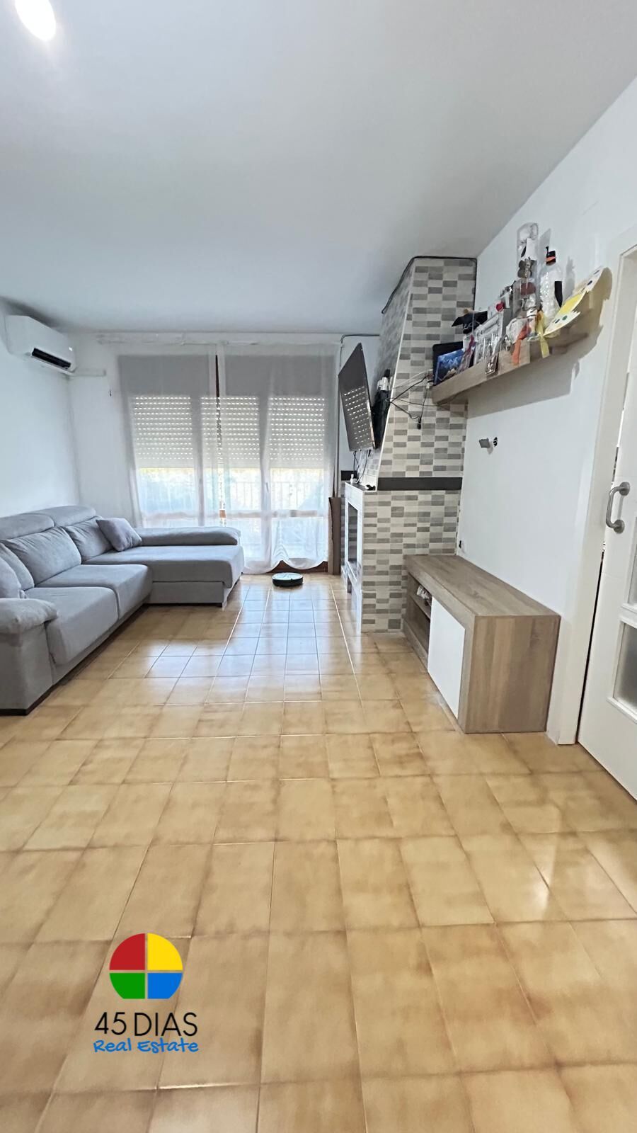 Sala d'estar de Planta baixa en venda en Subirats amb Terrassa, Traster i Balcó