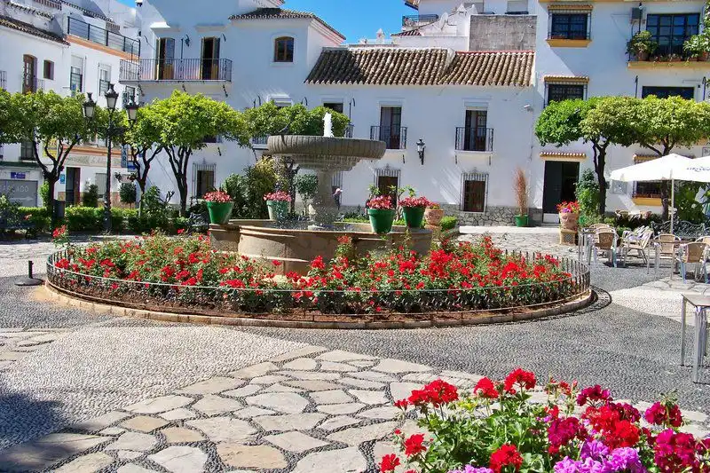 Vista exterior de Pis en venda en Estepona amb Calefacció