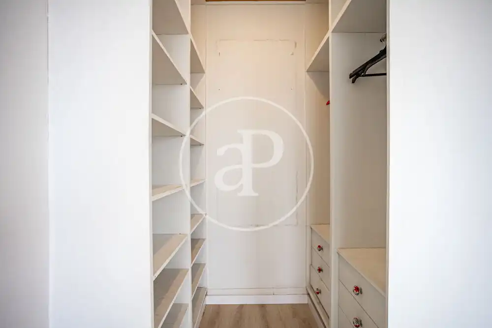 Àtic amb ascensor de lloguer a Carrer del Pintor Maella, imagen 18