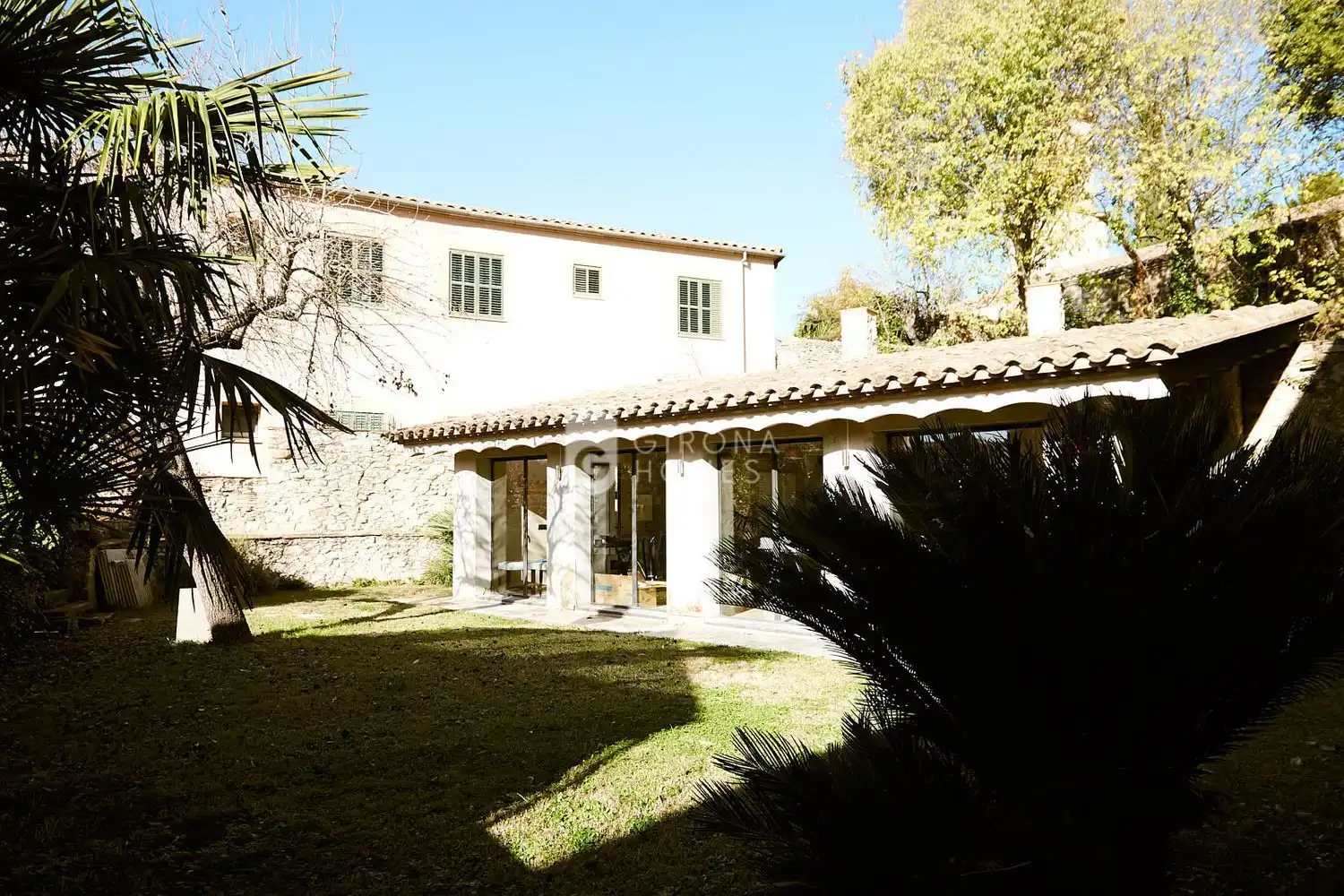 Garden of Houses for rent in Girona  with Air Conditioner, Heating and Private garden