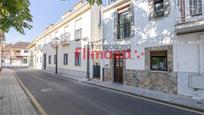 Vista exterior de Casa adosada en venda en Villaviciosa de Odón amb Aire condicionat