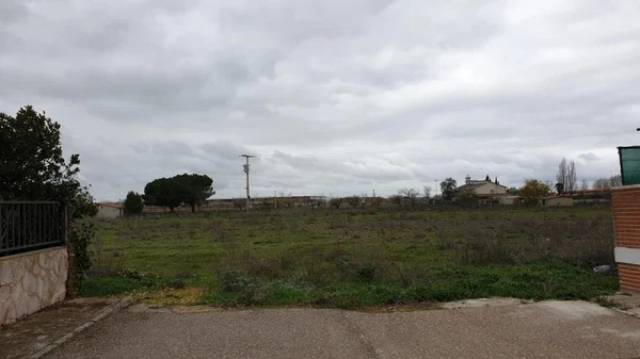 Terreno residencial en Venta en Calle Castilla Leon en Villaralbo