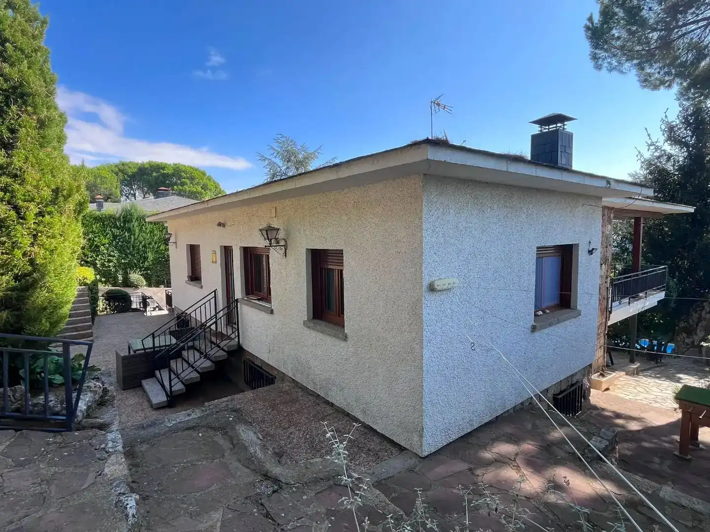 Vista exterior de Casa o chalet en venta en Galapagar con Aire acondicionado, Piscina y Balcón