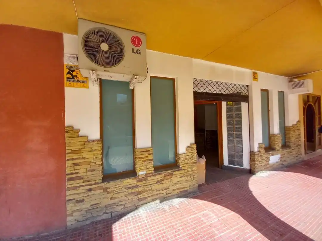 Local commercial à louer à Avenida de Yera, imagen 17
