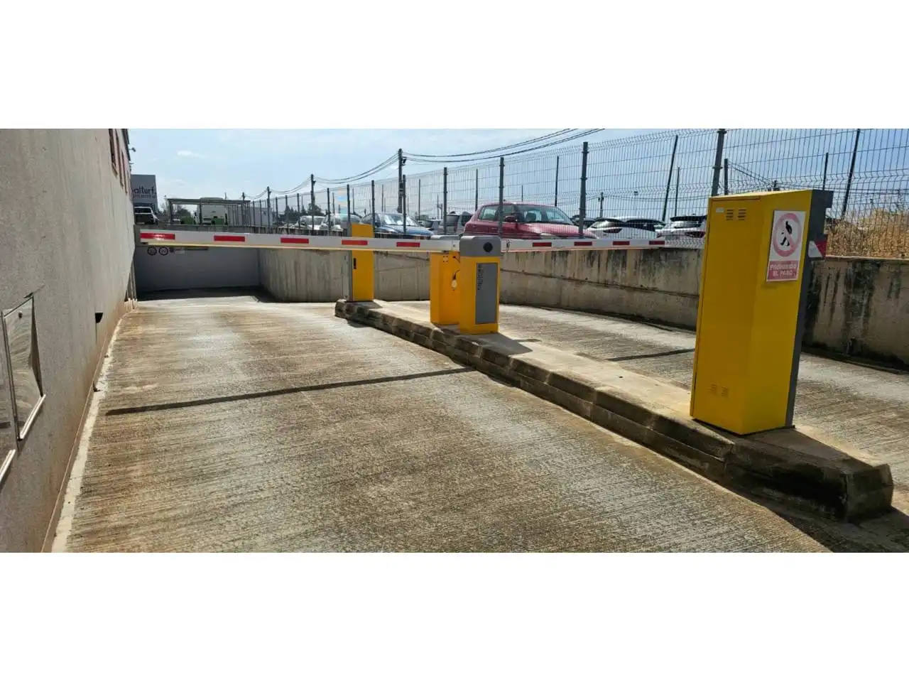 Vista exterior de Garatge en venda en  Palma de Mallorca amb Alarma