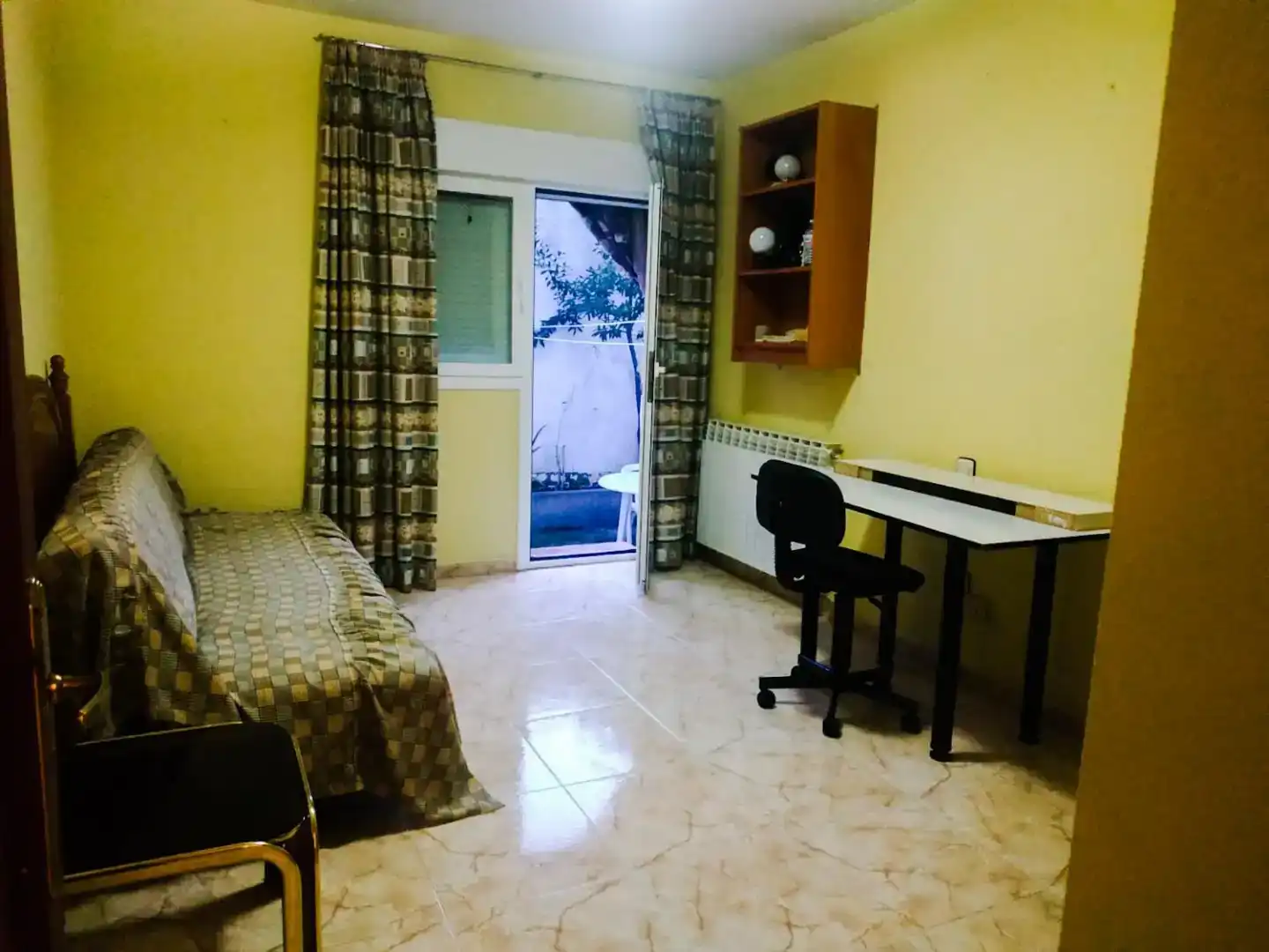 Bedroom of Flat for rent in El Tiemblo   with Air Conditioner