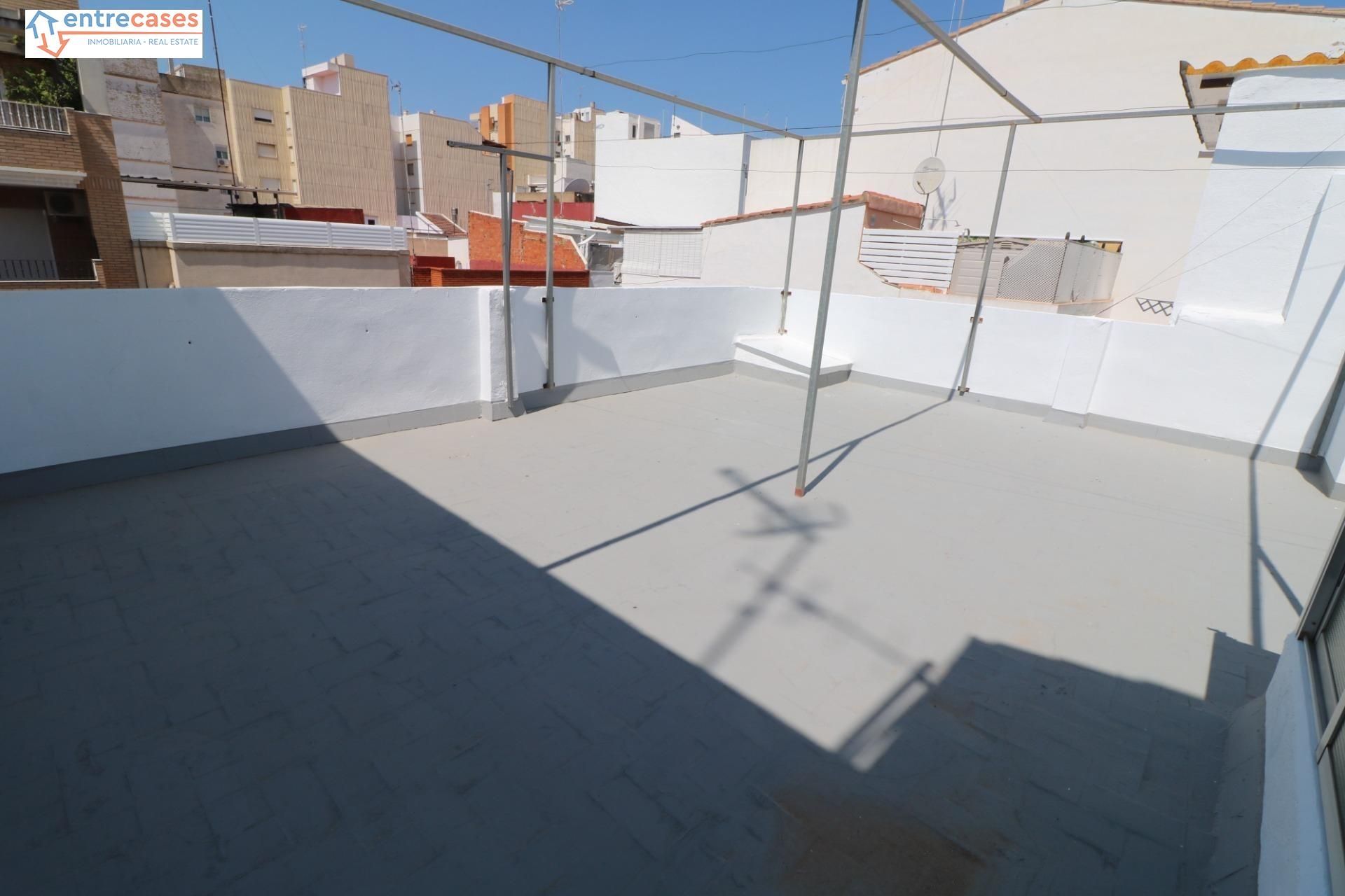 Terrassa de Casa o xalet en venda en Sagunto / Sagunt amb Aire condicionat, Jardí privat i Terrassa