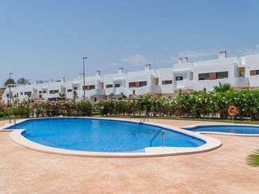 Adosado con piscina en venta en Desamparados - Hurchillo - Torremendo