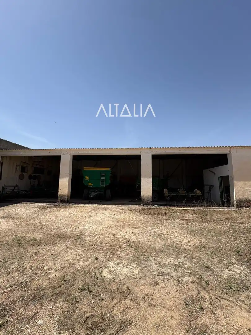 Nau industrial en venda en Pozorrubio de Santiago