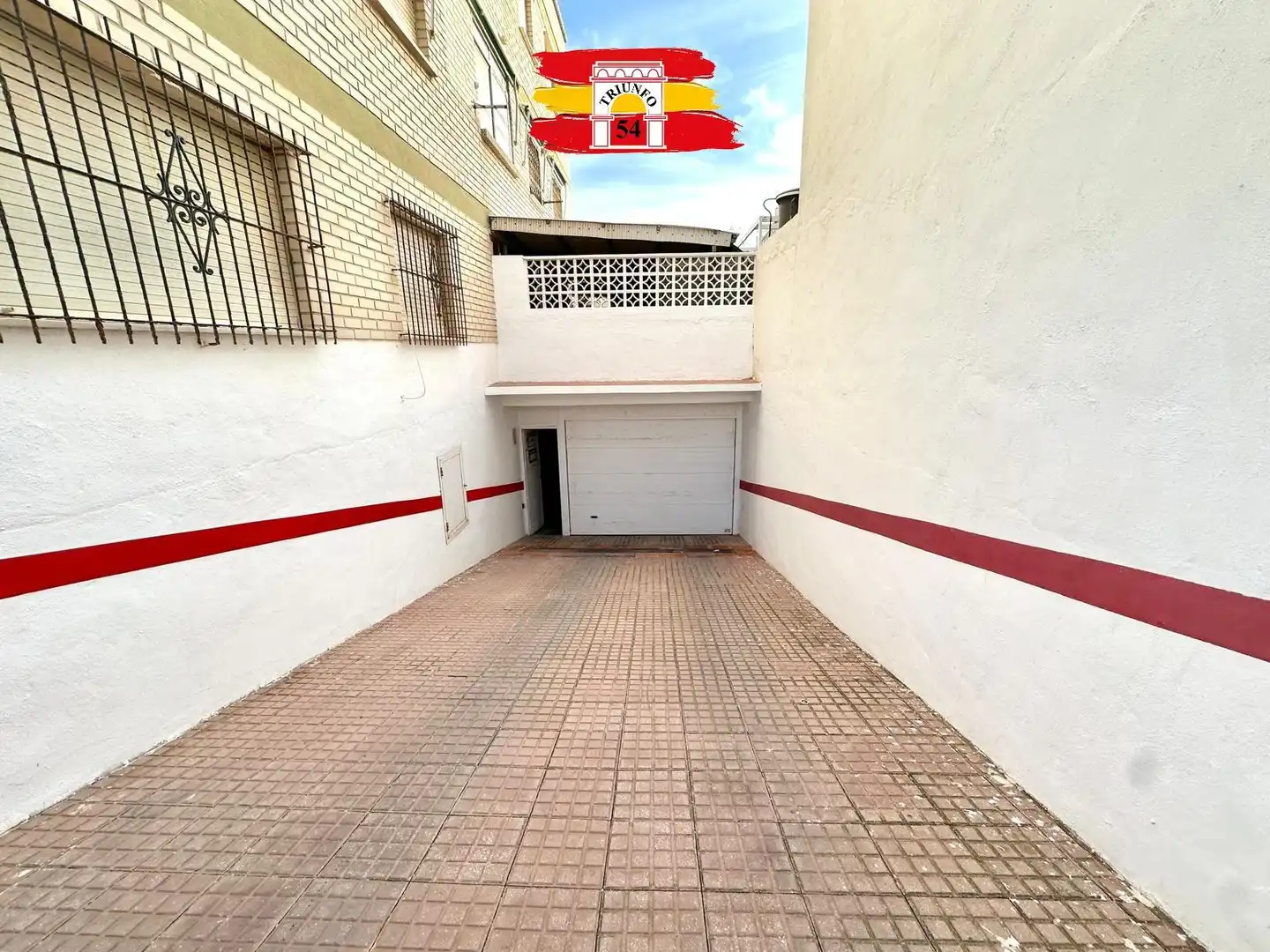 Aparcament de Pis en venda en Pilar de la Horadada amb Terrassa i Moblat