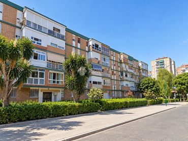 Flat for sale in Carretera de Cádiz