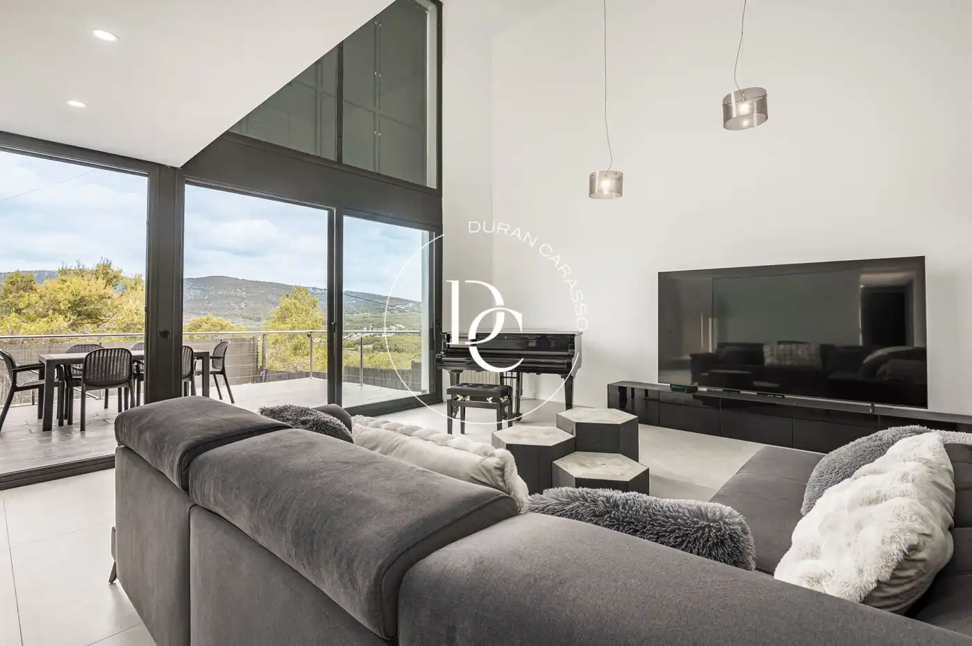 Sala de estar de Casa o chalet en venta en Canyelles con Aire acondicionado, Calefacción y Jardín privado