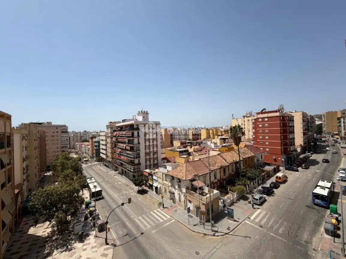 Vista exterior de Piso en venta en Málaga