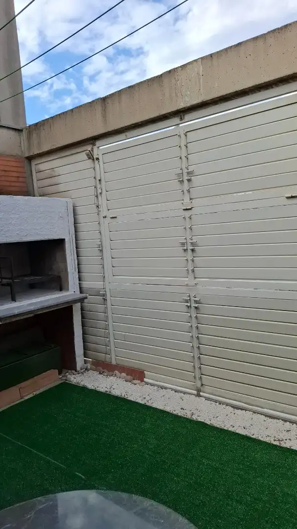 Außenansicht von Dachboden zum Verkauf in Madrid mit Klimaanlage, Heizung und Parkett