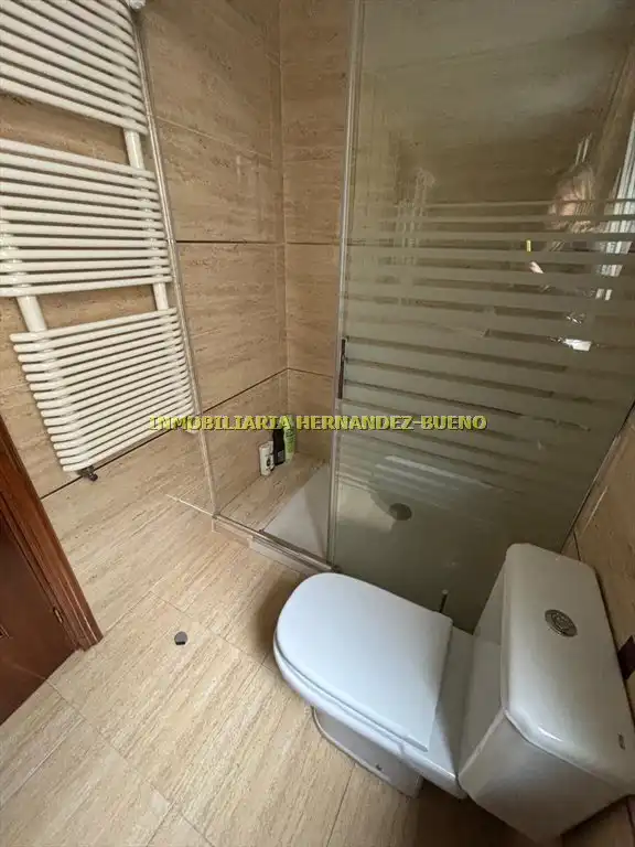 Bathroom of Flat for sale in Salamanca  with Heating and Balcony