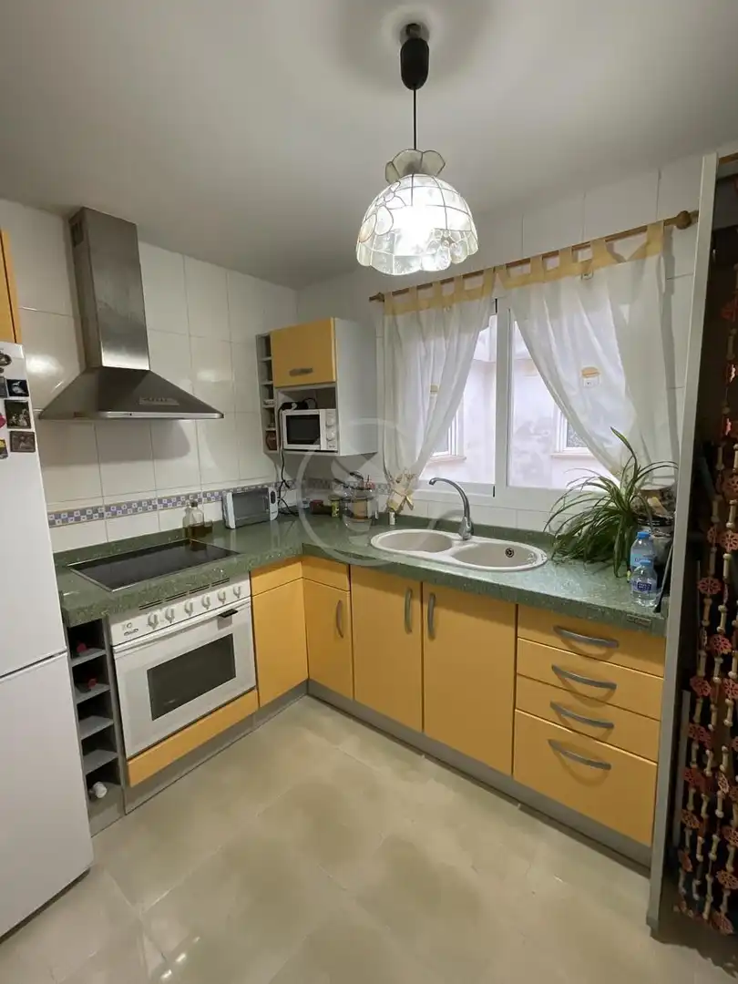 Küche von Maisonette zum Verkauf in Linares mit Klimaanlage