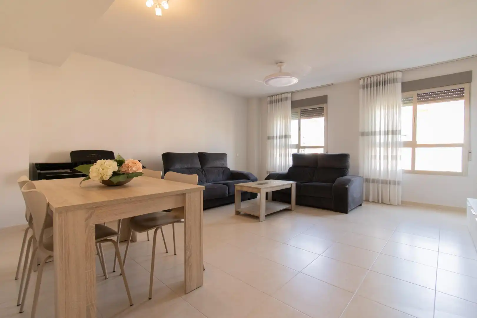 Piso con ascensor en venta en Sur