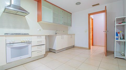 Foto 2 de Planta baja en venta en Carrer Carrer Tapoiles, Eixample - Horta Capallera, Figueres