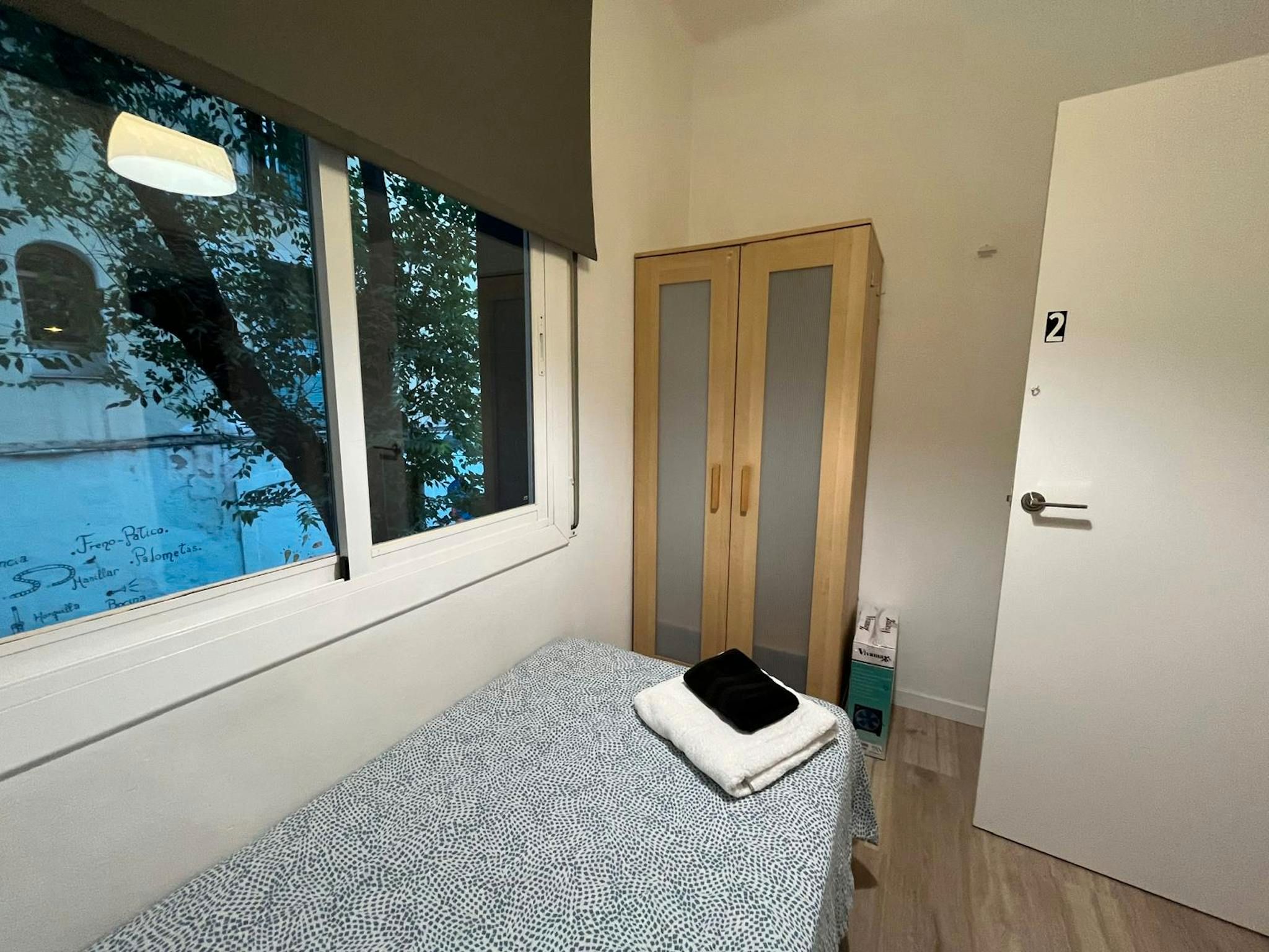 Dormitori de Pis per a compartir en  Barcelona Capital amb Calefacció, Moblat i Rentadora