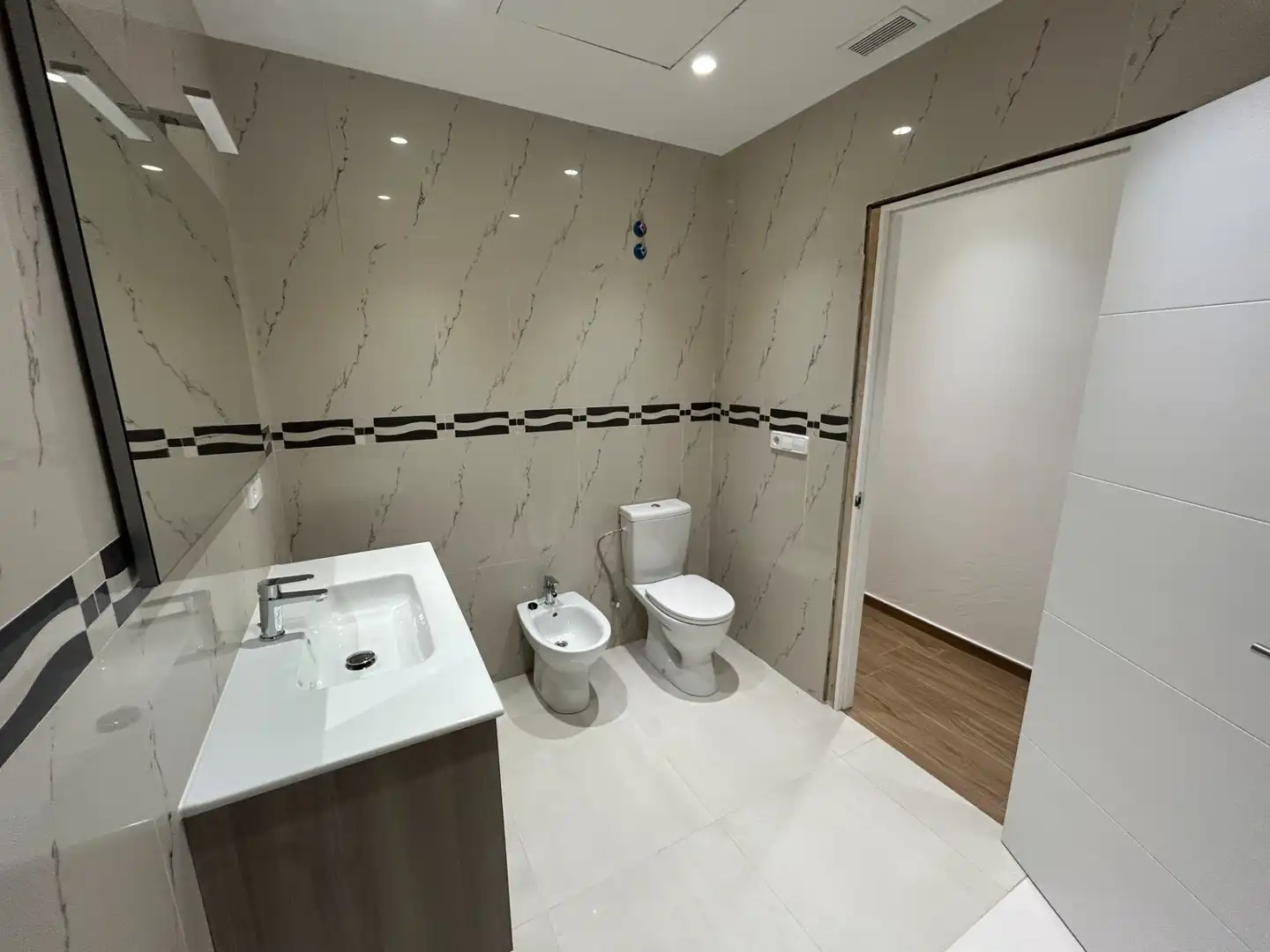 Baño de Piso en venta en Figueres con Aire acondicionado, Calefacción y Parquet